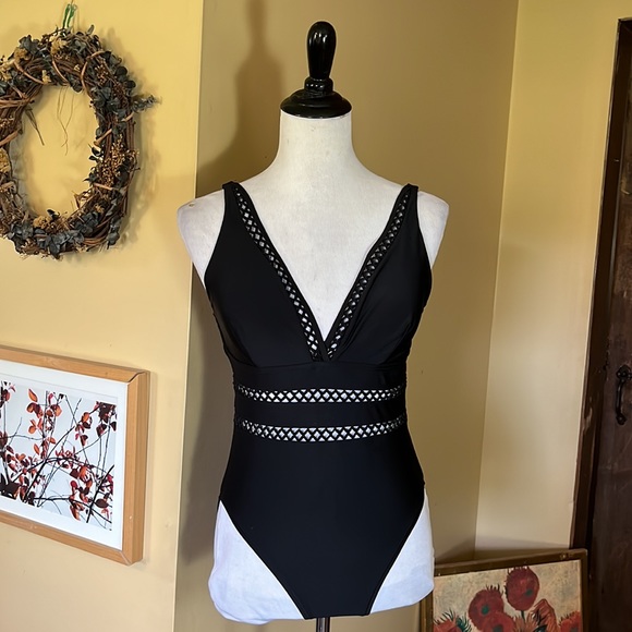 SWIMSUITS FOR ALL Size 10 Vneck Swimsuit Embroidered "Peek-A-Boo" Trim $98 NEW - Picture 13 of 16